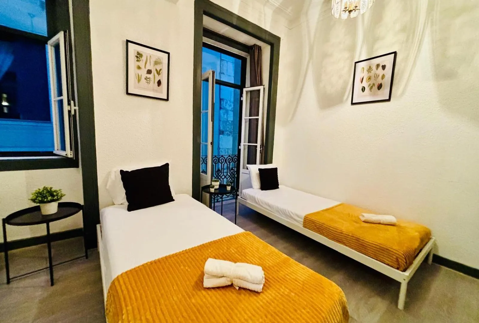 Hostel Bairro Alto, Best Location Of Lisbon