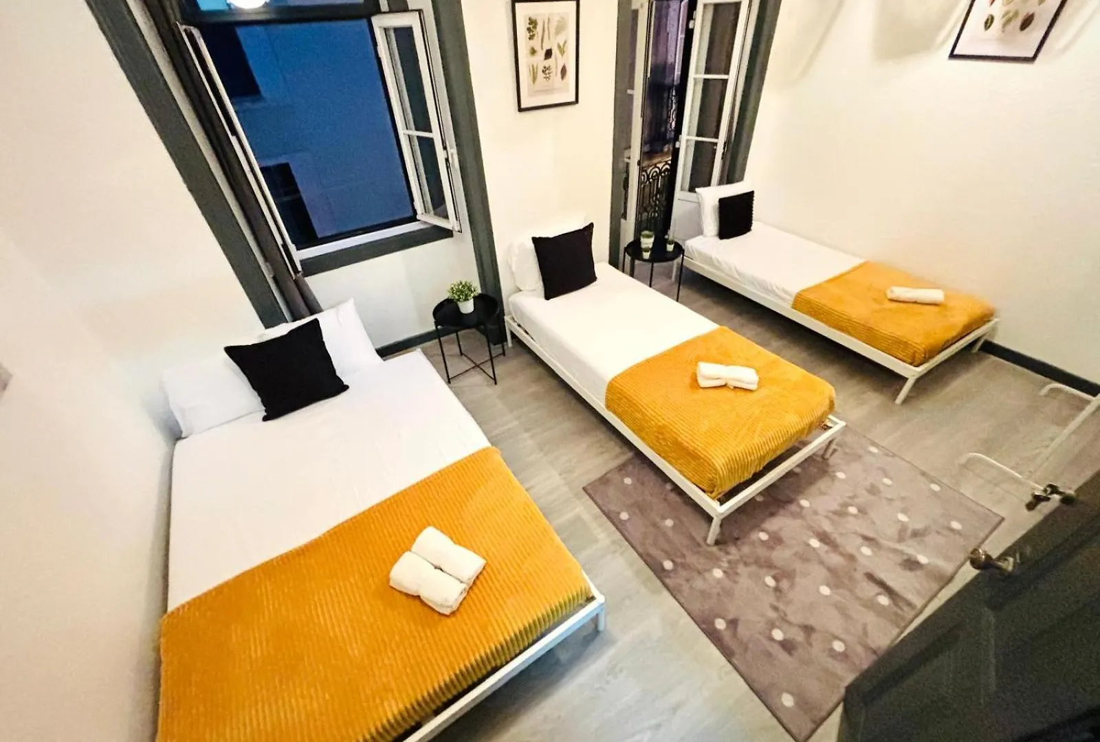 Hostel Bairro Alto, Best Location Of Lisbon
