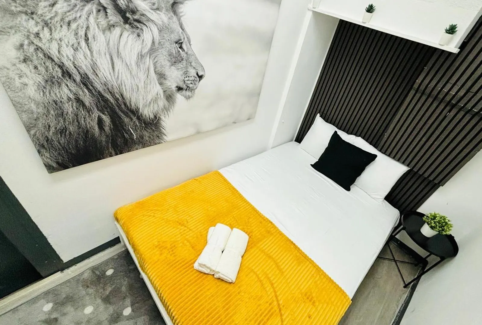 Hostel Bairro Alto, Best Location Of Lisbon