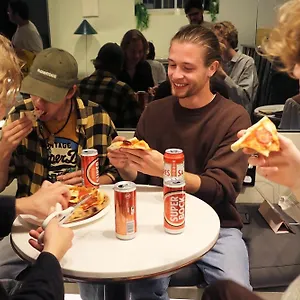 Hostel Gspot & Triangles Pizzeria, Lisbon